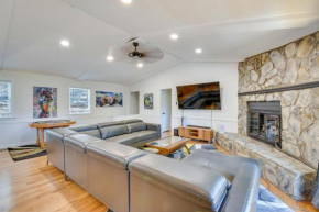 Mountain-View Gem with Community Perks in Dillard!